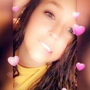 Meet your Posher, Caitlin